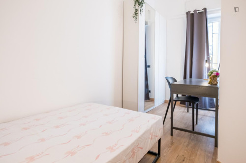 Lovely single bedroom in Ortica
