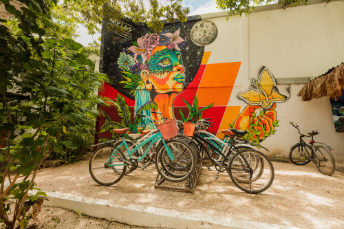 Vibrant Coliving Community with Pool & Bar in Tulum's Magical Centro