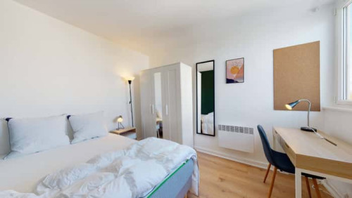 Chambre en Coliving - Maison partagée intergénérationnelle - Guyancourt