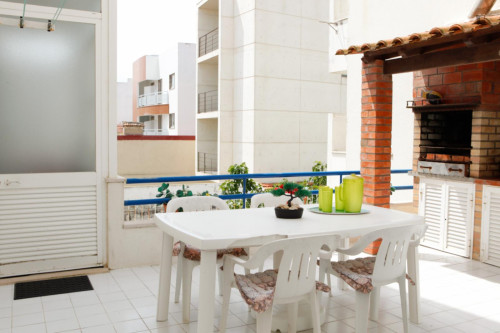 2- bedroom apartment, with outdoor area