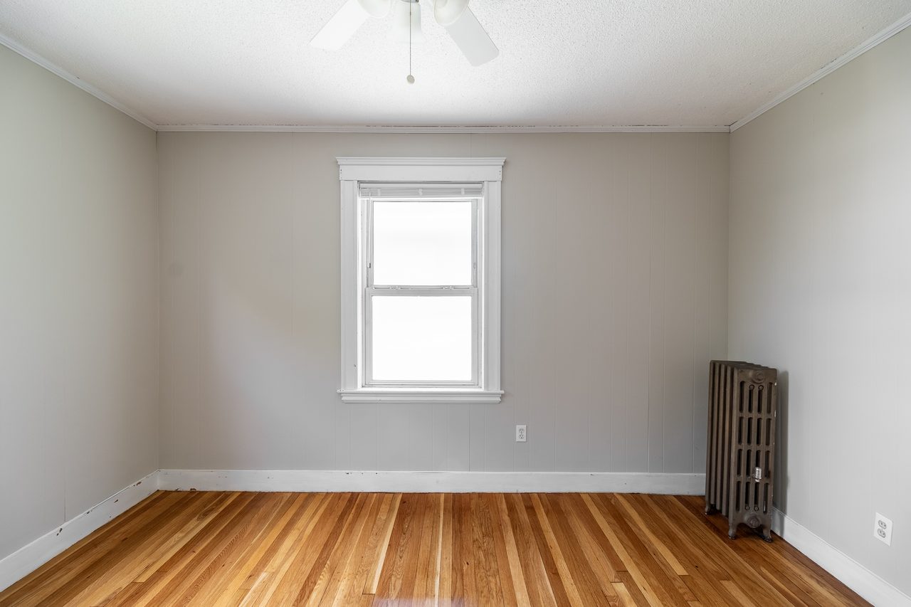  #1890: Somerville - Queen Bedroom B  -  #1890: Somerville  - Gallery -  13