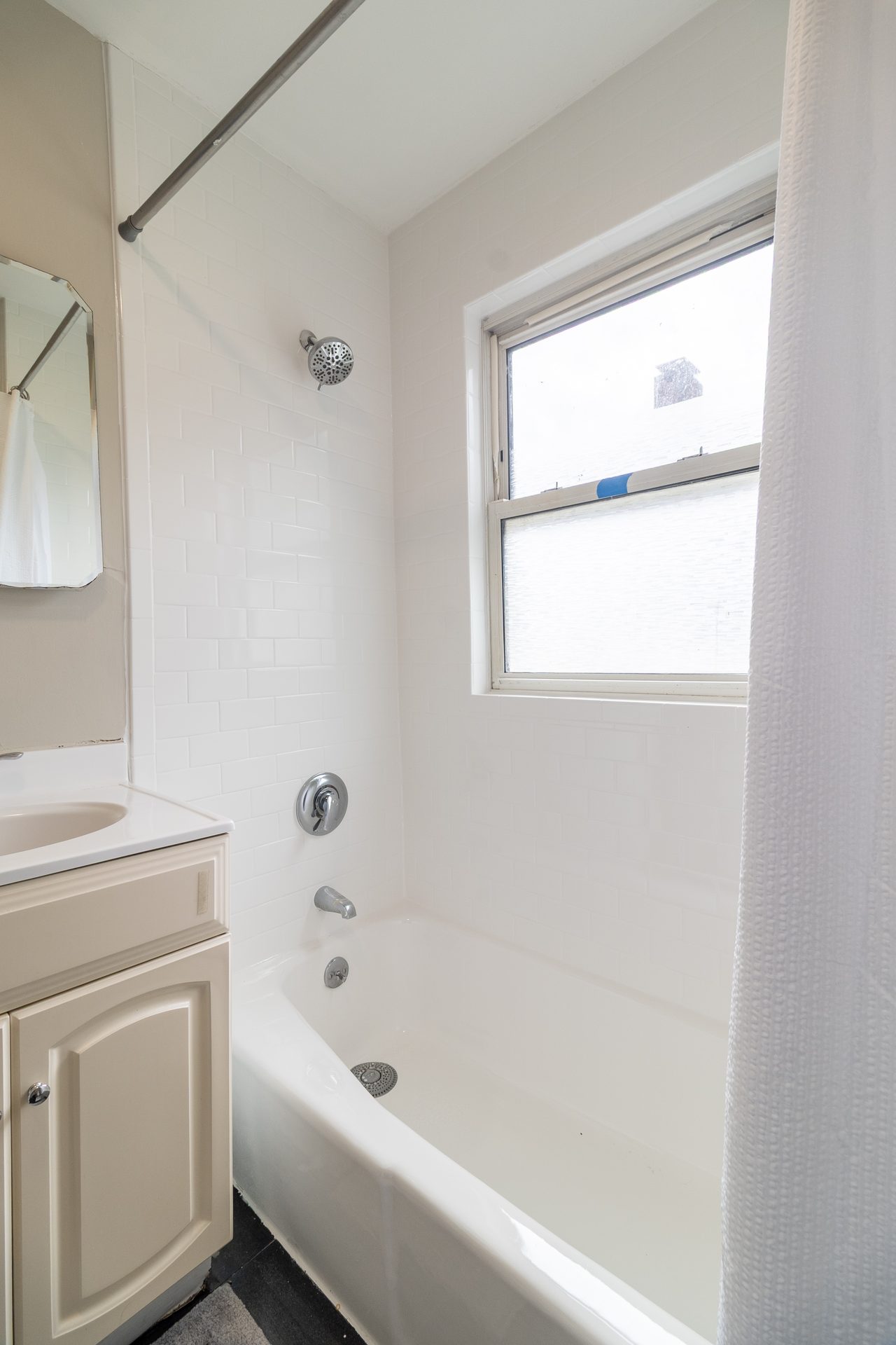  #1890: Somerville - Queen Bedroom B  -  #1890: Somerville  - Gallery -  4