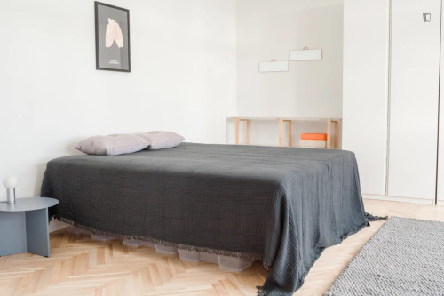 Bright double bedroom near Fælledparken