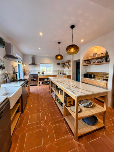Cozy Surf-Inspired Coliving with Ocean Views in São Lourenço