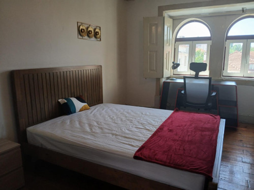 Comfortable bedroom in a good location