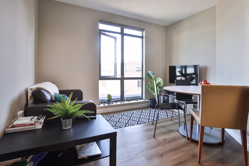  Classic Smaller 2 Bed Apartment - Park View  -  Library Lofts  - Gallery -  3