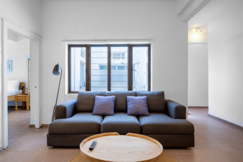 Luxurious Modern Contemporary Flat Showcasing Singapore's Icon Cityscape and Vibrance - Gallery - 42