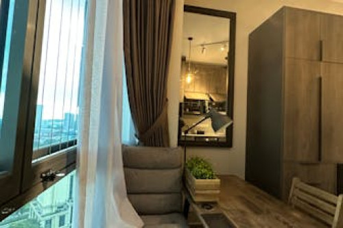 Luxurious Modern Contemporary Flat Showcasing Singapore's Icon Cityscape and Vibrance - Gallery - 10