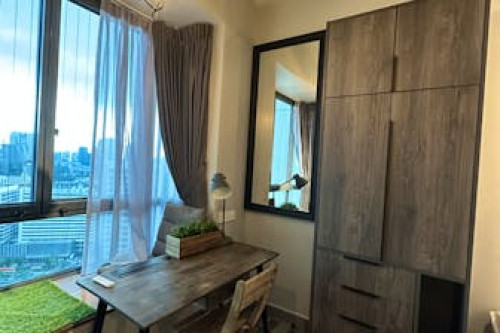 Luxurious Modern Contemporary Flat Showcasing Singapore's Icon Cityscape and Vibrance - Gallery - 35