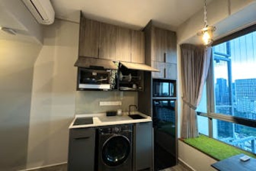 Luxurious Modern Contemporary Flat Showcasing Singapore's Icon Cityscape and Vibrance - Gallery - 8
