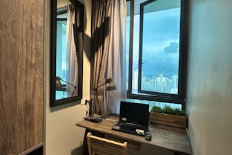 Luxurious Modern Contemporary Flat Showcasing Singapore's Icon Cityscape and Vibrance - Rooms