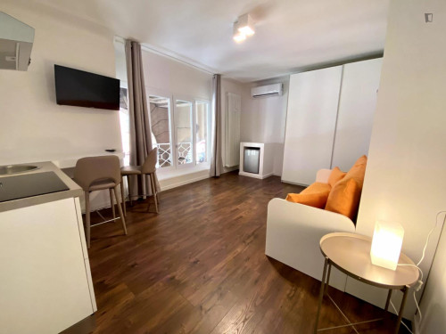 Welcoming studio in the heart of Bologna  - Gallery -  5