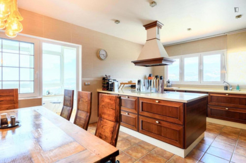 Wonderful double bedroom in quiet area with wonderful view