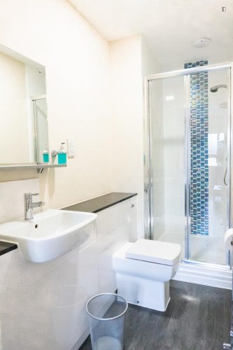 Lovely 1-bedroom apartment in Egham - Gallery - 5