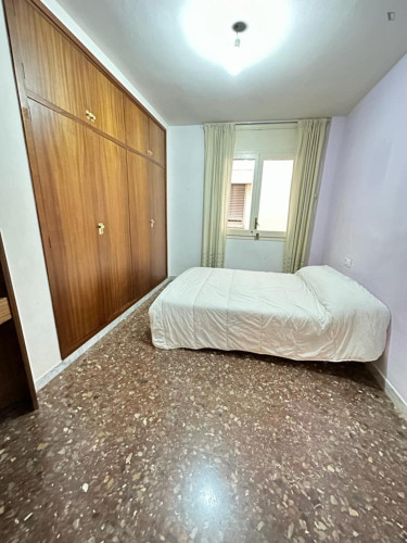 Cosy single bedroom near Reus train station