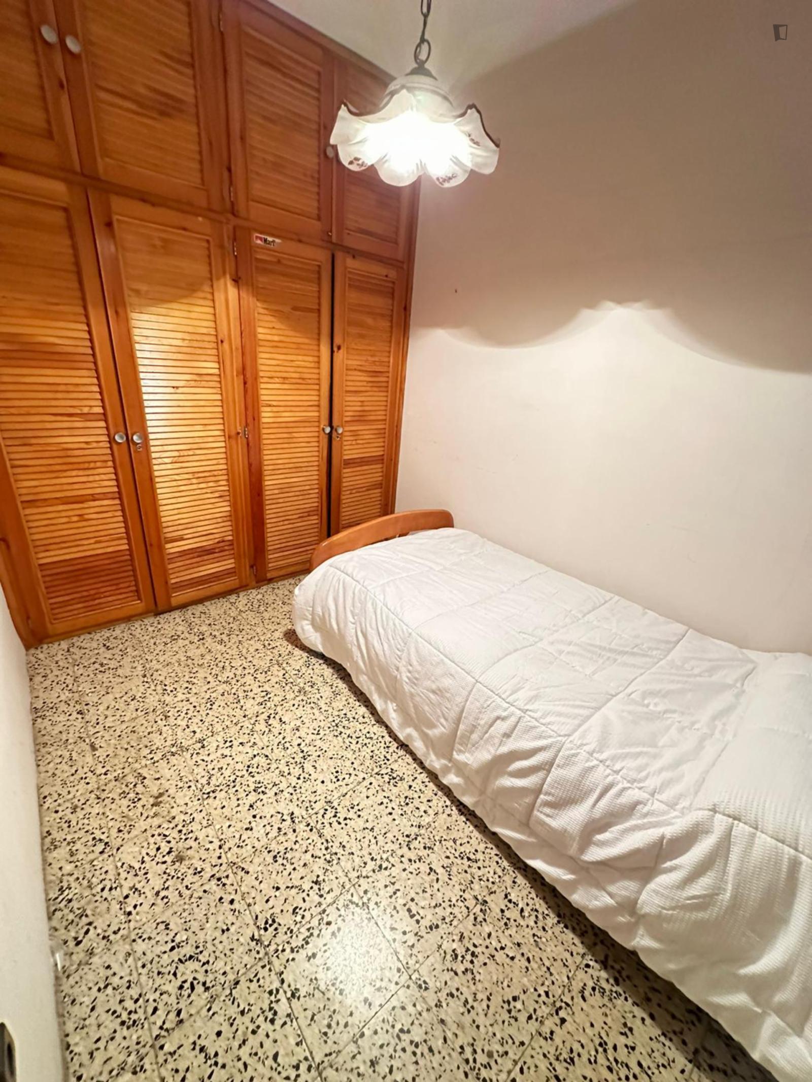  Nice Single Bedroom In The Centre Of Tarragona  -  Nice single bedroom in the centre of Tarragona  - Gallery -  1