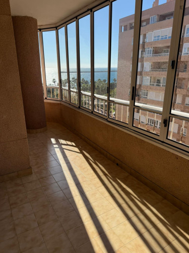 Welcoming double bedroom in Ciudad Jardin
