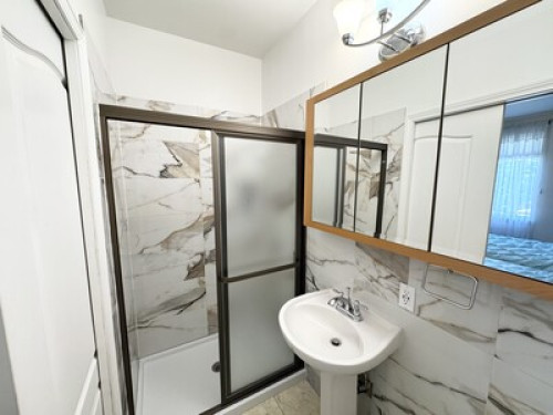 Cozy Lakeridge House  - Gallery -  5