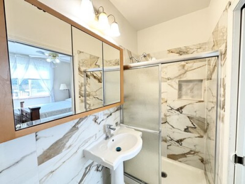 Cozy Lakeridge House