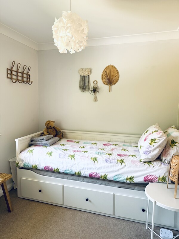  Bright Single Room (Full Room)  -  Modern Home, Torquay, near hospital  - Gallery -  1