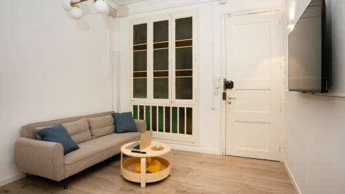 Spacious 7-Bedroom Coliving Apartment with Terrace in Central L'Eixample  - Gallery -  5