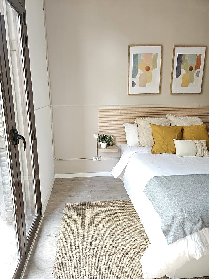 Room 1 - Spacious 7-Bedroom Coliving Apartment with Terrace in Central L'Eixample - Gallery - 75