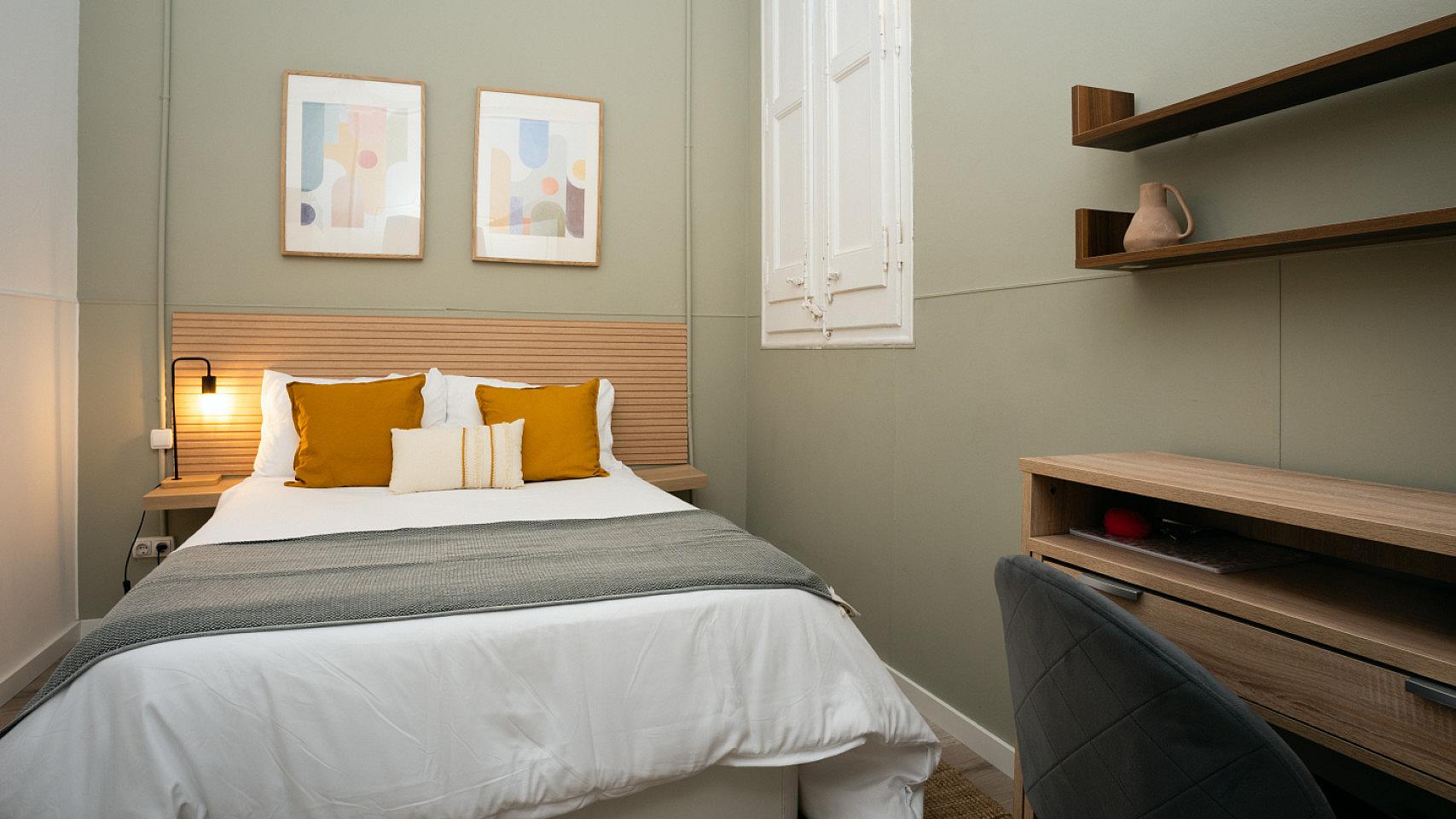 Room 2 - Spacious 7-Bedroom Coliving Apartment with Terrace in Central L'Eixample - Gallery - 23