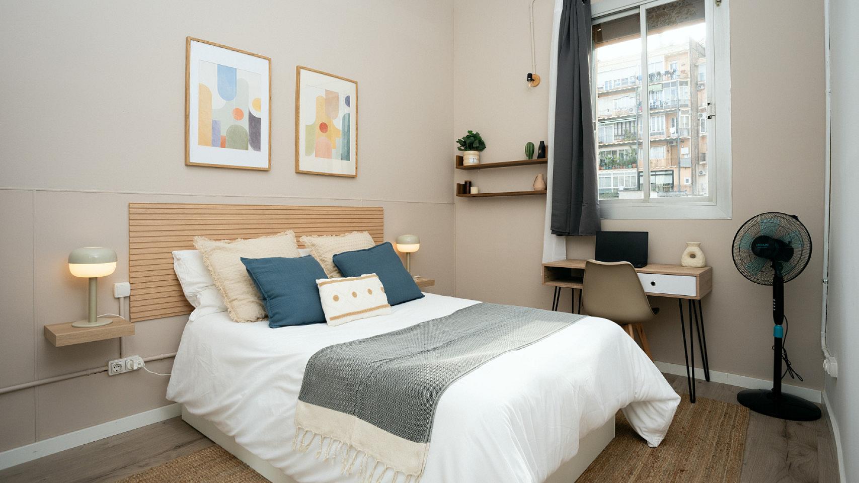 Room 7 - Spacious 7-Bedroom Coliving Apartment with Terrace in Central L'Eixample - Gallery - 10