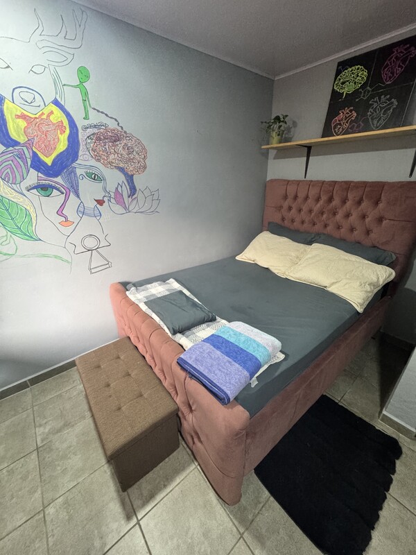  Shanti House (Full Room)  -  Shanti House  - Gallery -  1