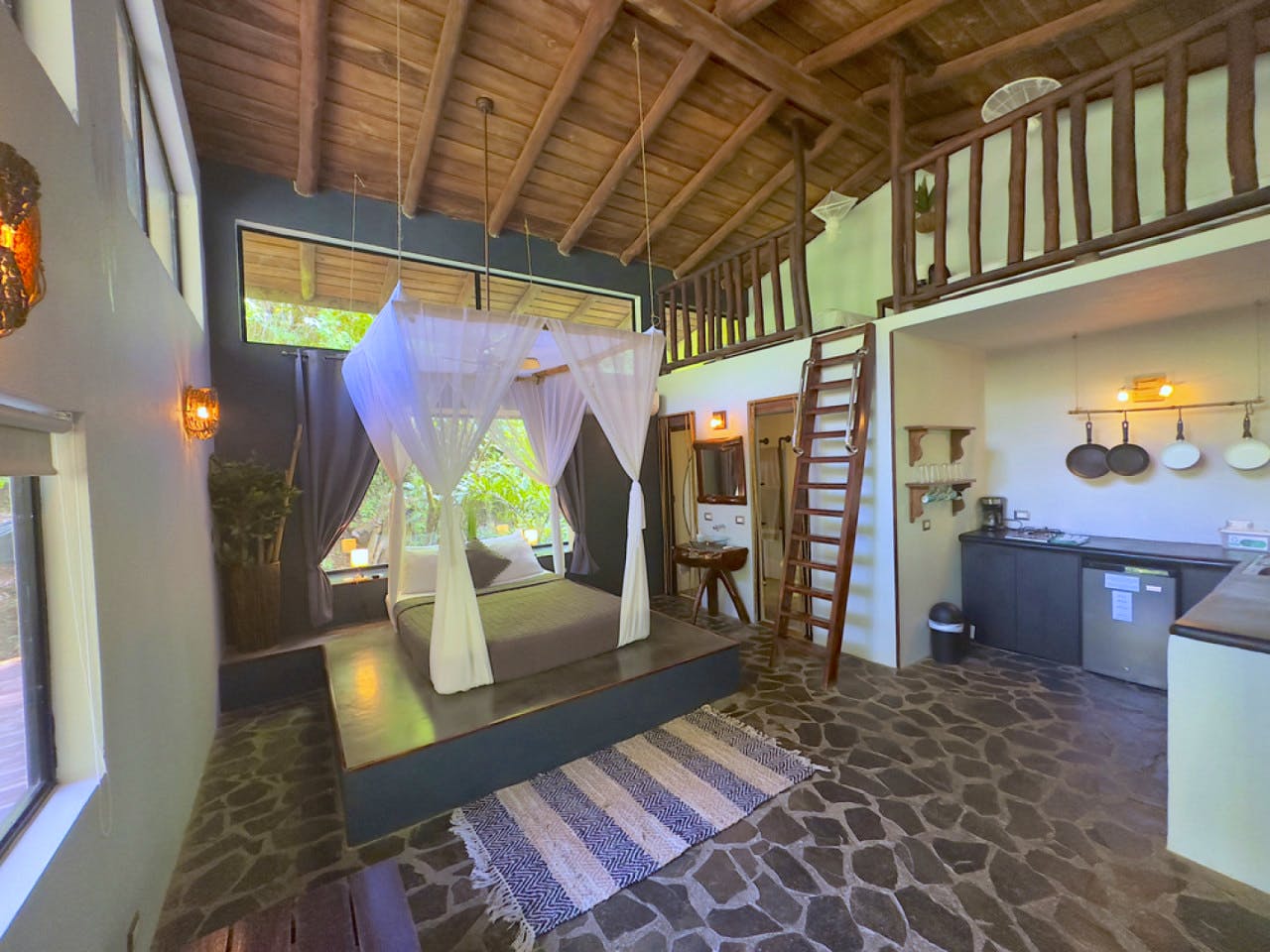  Suite Loft For One To Four Residents  -  Jungle Oasis Coliving Retreat Steps from Stunning Santa Teresa Beach  - Gallery -  17