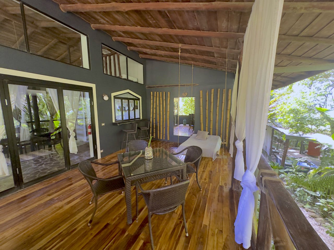 Suite Loft For One To Four Residents - Jungle Oasis Coliving Retreat Steps from Stunning Santa Teresa Beach - Gallery - 16