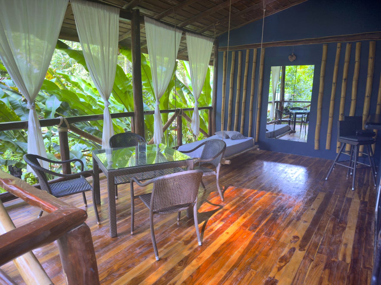  Suite Loft For One To Four Residents  -  Jungle Oasis Coliving Retreat Steps from Stunning Santa Teresa Beach  - Gallery -  9