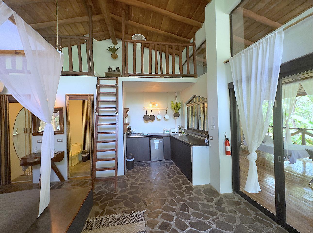 Suite Loft For One To Four Residents - Jungle Oasis Coliving Retreat Steps from Stunning Santa Teresa Beach - Gallery - 37