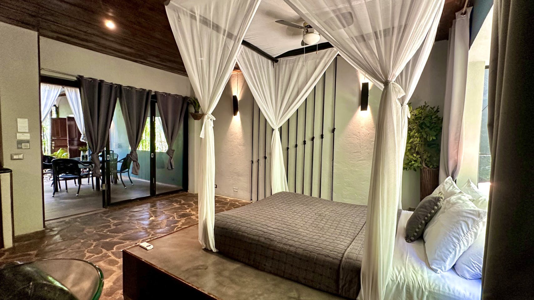Suite Loft For One Or Two Residents - Jungle Oasis Coliving Retreat Steps from Stunning Santa Teresa Beach Apartment - Gallery - 5