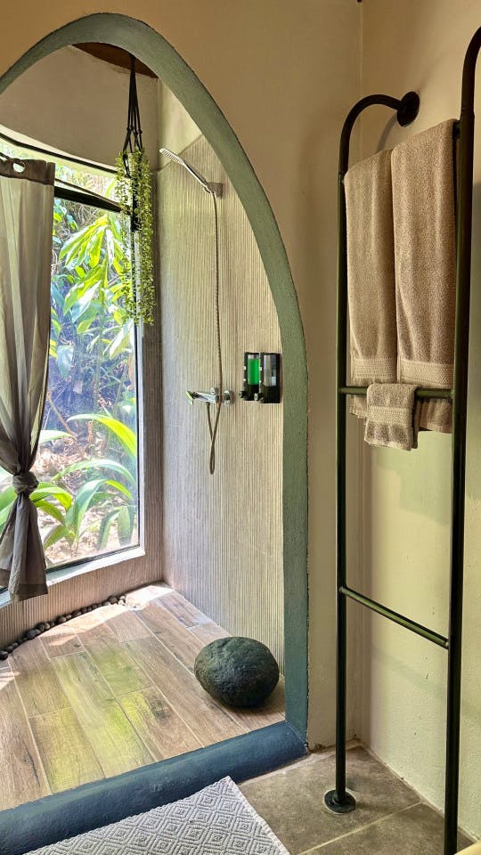 Suite Loft For One Or Two Residents - Jungle Oasis Coliving Retreat Steps from Stunning Santa Teresa Beach - Gallery - 10