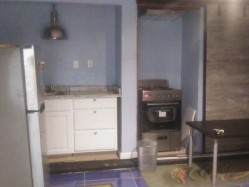 Studio Apt