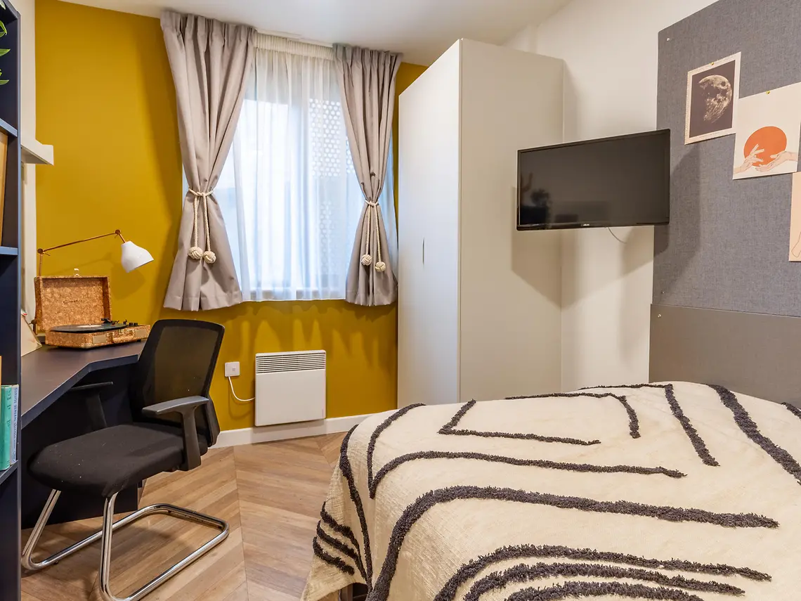  Classic - 2 Bed Flat  -  Belaton House  - Gallery -  3