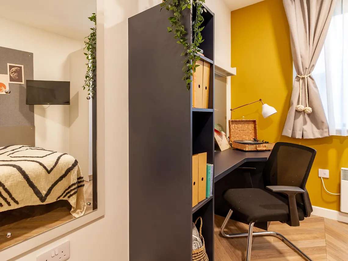 Classic - 2 Bed Flat - Belaton House - Gallery - 5