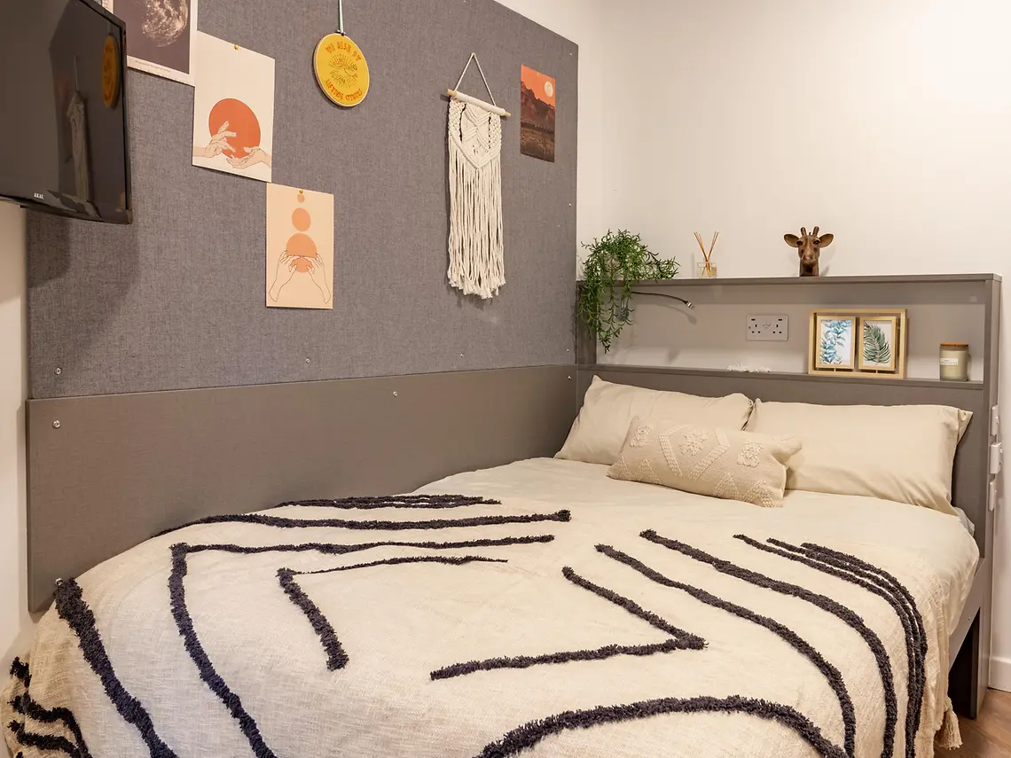 Classic - 2 Bed Flat - Belaton House - Gallery - 1