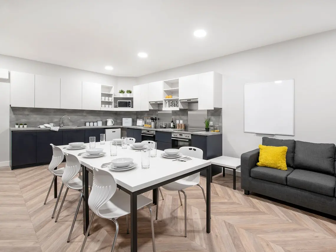 Standard En Suite - Belaton House - Gallery - 4