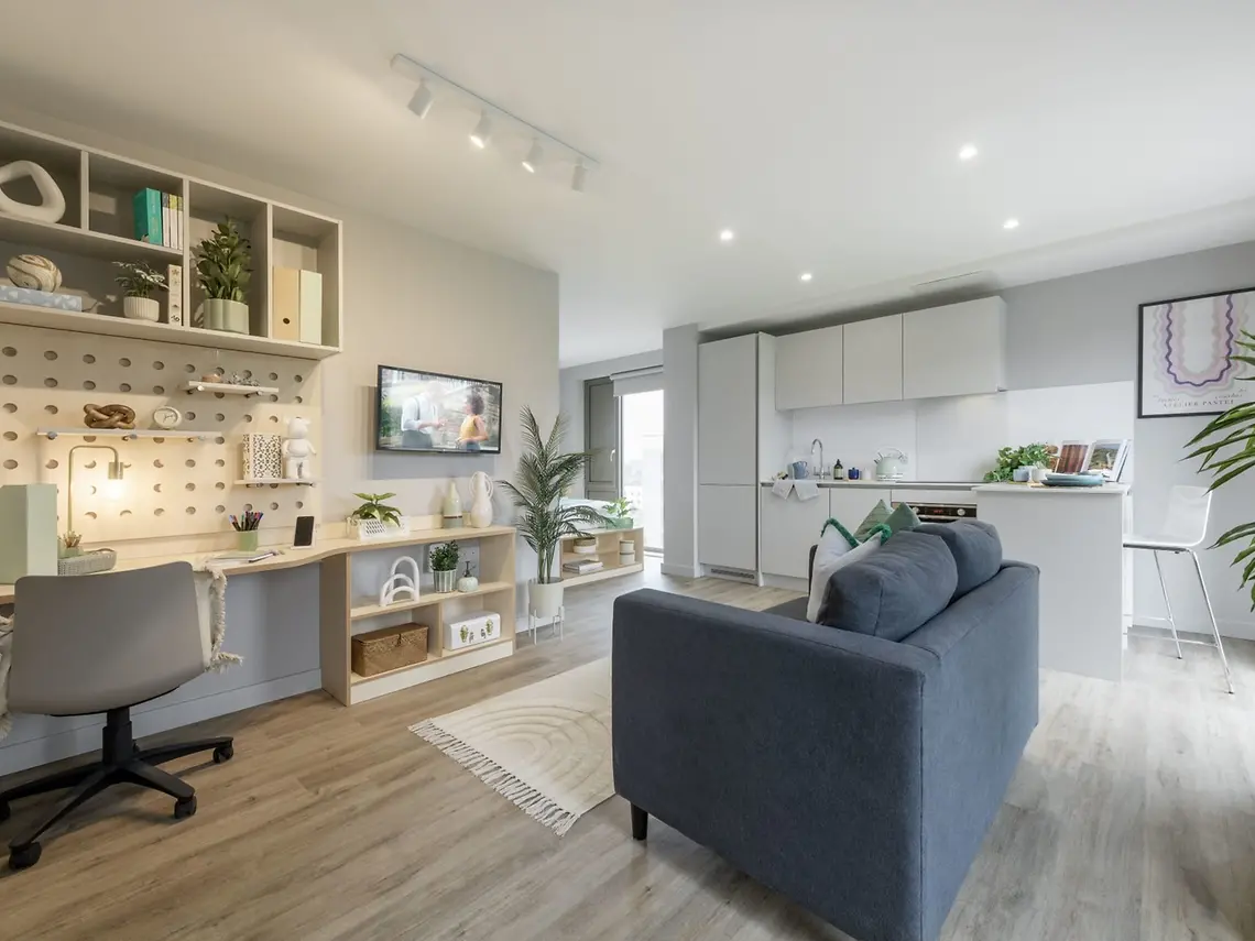  Luxe Studio  -  Bottleworks  - Gallery -  2