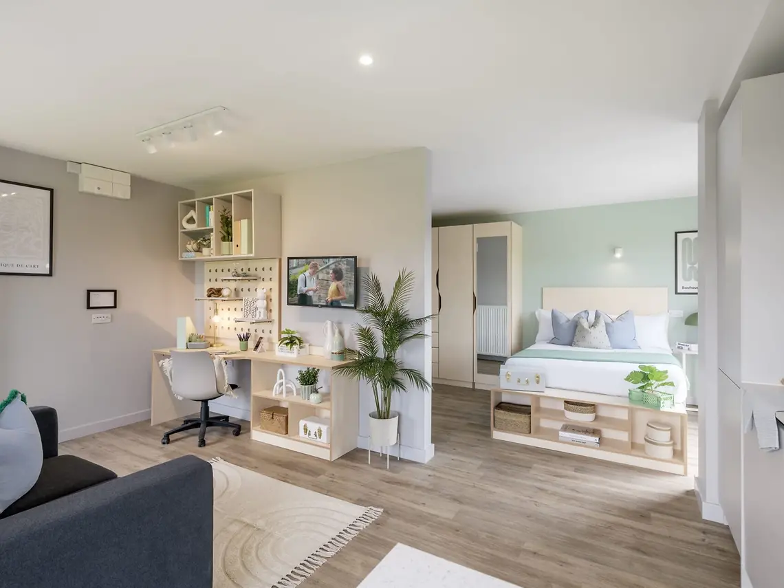  Luxe Studio  -  Bottleworks  - Gallery -  1