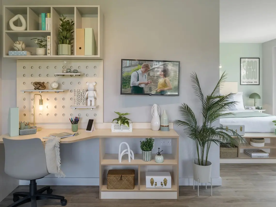  Luxe Studio  -  Bottleworks  - Gallery -  4