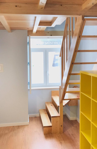 Lovely mezzanine studio near the University of Coimbra