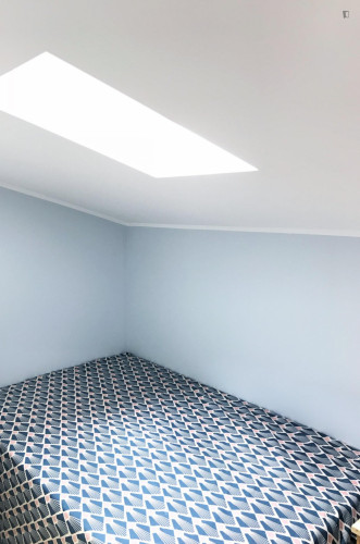 Lovely mezzanine studio near the University of Coimbra