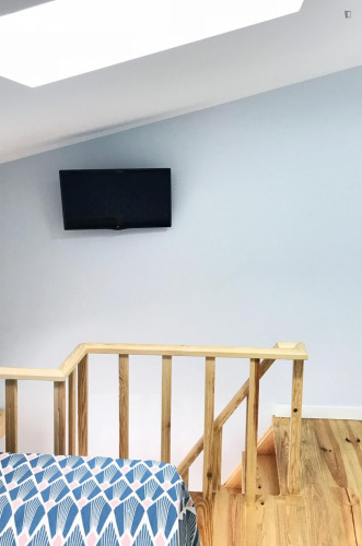 Lovely mezzanine studio near the University of Coimbra