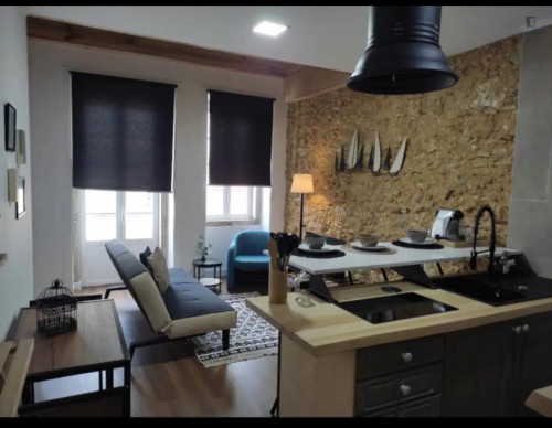 Appealing 1-bedroom apartment in the centre of Setúbal - Gallery - 3