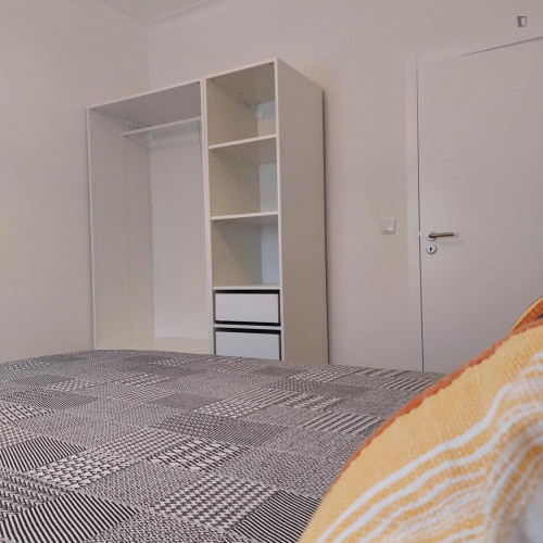 Very comfy double bedroom in Trafaria - Gallery - 2
