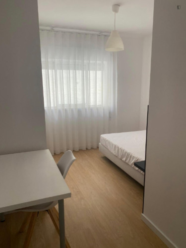 Modern Double Bedroom close to Politécnico de Leiria - Gallery - 2