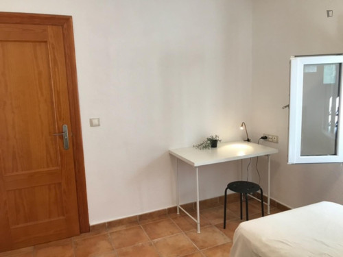 Cozy single bedroom close to Universidad de Murcia: Campus de la Merced
